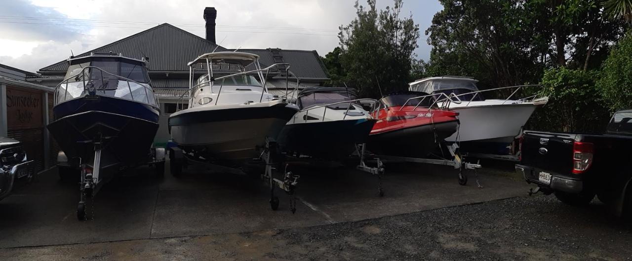 Whangaroa Sunseeker Lodge מראה חיצוני תמונה
